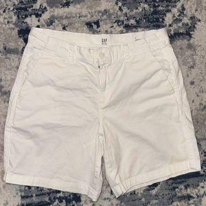 Gap Girlfriend Chino Short